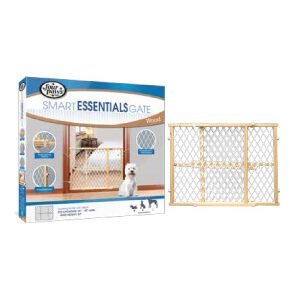 Four Paws Plastic Mesh Safety Gate